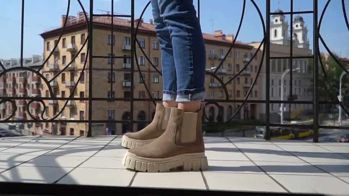 Женская обувь
