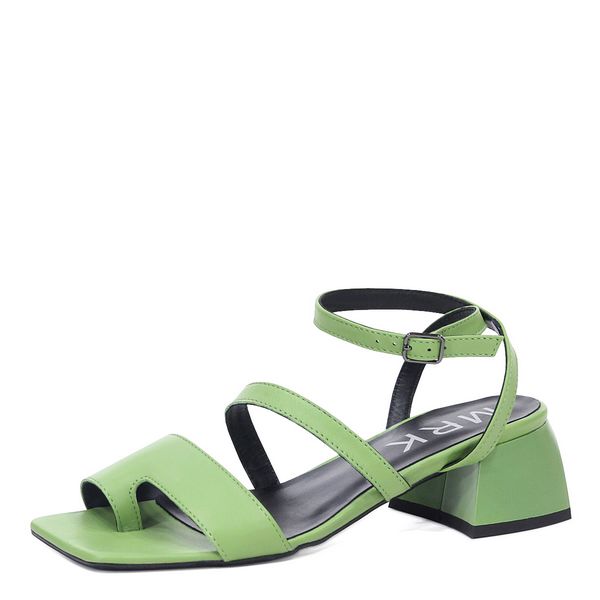 Летняя женская обувь