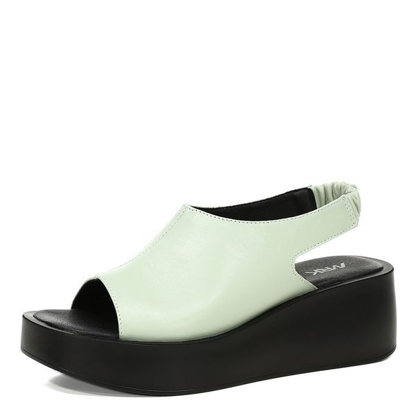 Летняя женская обувь